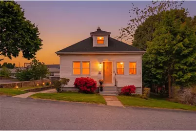 31 Yeoman Avenue, Cranston, RI 02920 - Photo 1