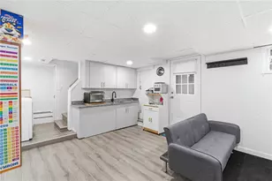31 Yeoman Ave, Cranston, RI 02920 - Photo 21