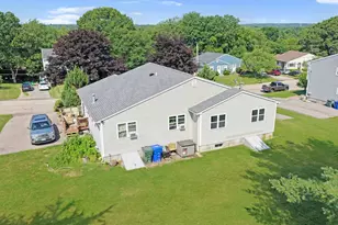 30 Brandywine Dr, Westerly, RI 02891 - Photo 3