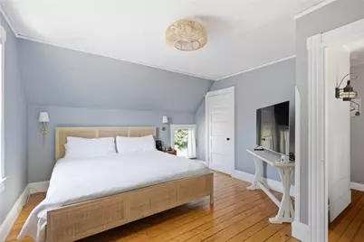 40 W Narragansett Avenue, Newport, RI 02840 - Photo 15