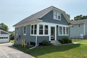 202 Lincoln St, Seekonk, MA 02771 - Photo 1