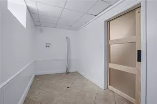 902 Main St, West Warwick, RI 02893 - Photo 25