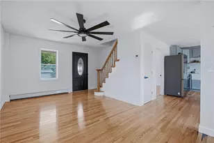 902 Main St, West Warwick, RI 02893 - Photo 13