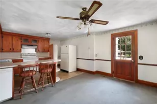 23 Fatima Dr, Bristol, RI 02809 - Photo 9