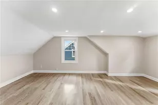 228 London Ave, Pawtucket, RI 02861 - Photo 23