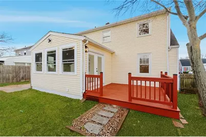 228 London Avenue, Pawtucket, RI 02861 - Photo 3