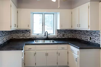 10 Island Avenue, East Providence, RI 02916 - Photo 5
