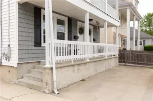 10 Island Ave, East Providence, RI 02916 - Photo 17