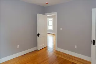 10 Island Ave, East Providence, RI 02916 - Photo 13