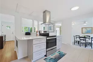 15 Austin Dr, Cumberland, RI 02864 - Photo 3