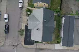 146 Pond St, Pawtucket, RI 02860 - Photo 9