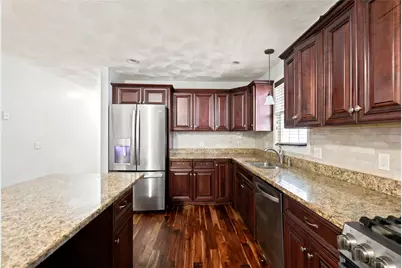 98 Oakland Avenue, Providence, RI 02908 - Photo 5