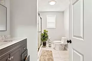 98 Oakland Ave, Providence, RI 02908 - Photo 15