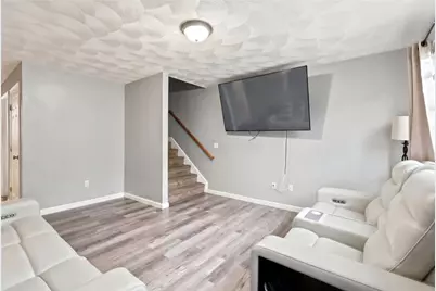 98 Oakland Avenue, Providence, RI 02908 - Photo 25