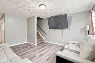 98 Oakland Ave, Providence, RI 02908 - Photo 25