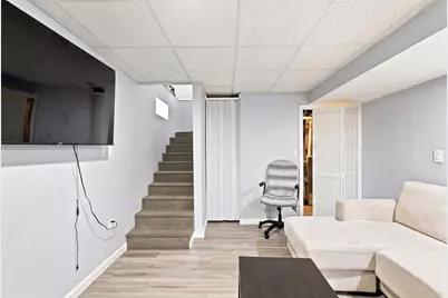 98 Oakland Avenue, Providence, RI 02908 - Photo 37