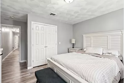 98 Oakland Avenue, Providence, RI 02908 - Photo 35