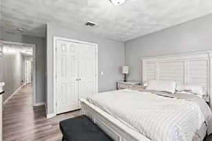 98 Oakland Ave, Providence, RI 02908 - Photo 35