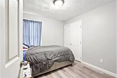 98 Oakland Avenue, Providence, RI 02908 - Photo 29