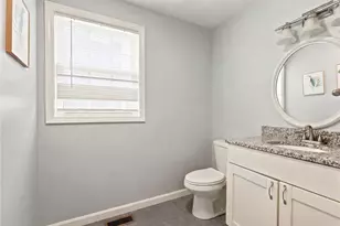 98 Oakland Ave, Providence, RI 02908 - Photo 9