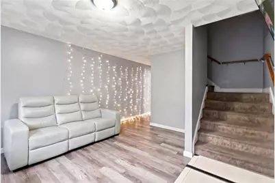 98 Oakland Avenue, Providence, RI 02908 - Photo 27