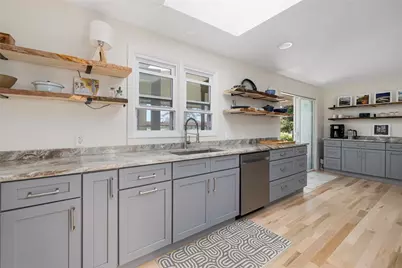 240 Matunuck Beach Road, South Kingstown, RI 02879 - Photo 29