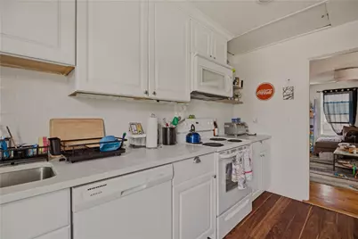 13 Hall Avenue #B, Newport, RI 02840 - Photo 7