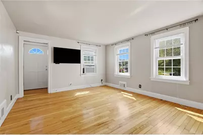 74 Macarthur Road, Woonsocket, RI 02895 - Photo 3