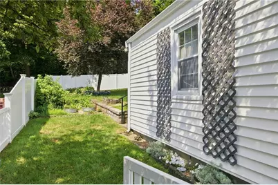 74 Macarthur Road, Woonsocket, RI 02895 - Photo 29