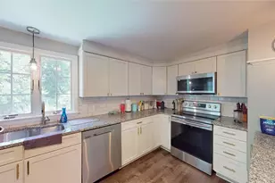 70 Sherman Ave, North Providence, RI 02911 - Photo 15