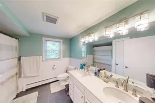 70 Sherman Ave, North Providence, RI 02911 - Photo 25