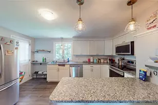 70 Sherman Ave, North Providence, RI 02911 - Photo 13