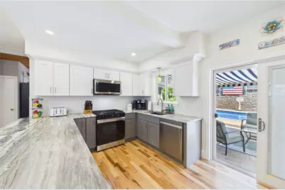 87 Stowe Street, Fall River, MA 02720 - Photo 5