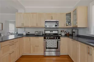 191 Third St, Newport, RI 02840 - Photo 17