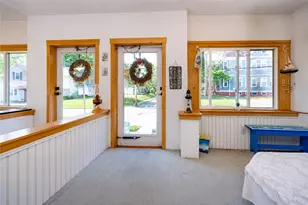113 Beckwith St, Cranston, RI 02910 - Photo 3
