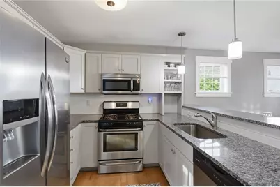 12 Park Avenue #8, Narragansett, RI 02882 - Photo 13