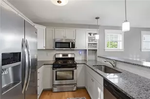 12 Park Ave, Narragansett, RI 02882 - Photo 13