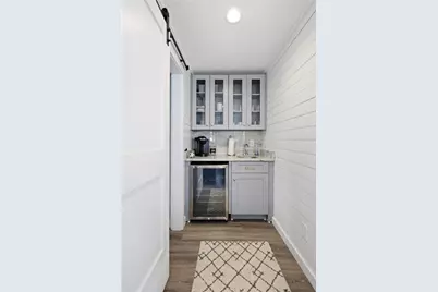 40 W Narragansett Avenue, Newport, RI 02840 - Photo 29