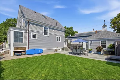 40 W Narragansett Avenue, Newport, RI 02840 - Photo 23