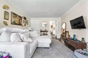 24 Pond Ave, Newport, RI 02840 - Photo 9
