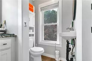 24 Pond Ave, Newport, RI 02840 - Photo 31