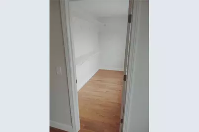 27 Hoppin Avenue, East Providence, RI 02915 - Photo 9