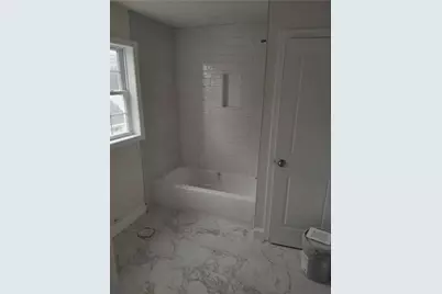 27 Hoppin Avenue, East Providence, RI 02915 - Photo 7