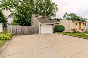 28 Dante Ave, Johnston, RI 02919 - Photo 25