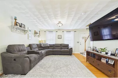 152 Concord Avenue, Cranston, RI 02910 - Photo 5
