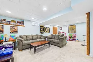 152 Concord Ave, Cranston, RI 02910 - Photo 29