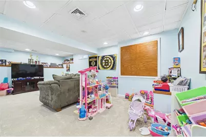 152 Concord Avenue, Cranston, RI 02910 - Photo 27
