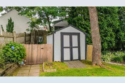 152 Concord Avenue, Cranston, RI 02910 - Photo 33