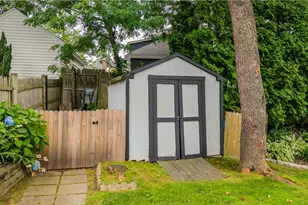 152 Concord Ave, Cranston, RI 02910 - Photo 33