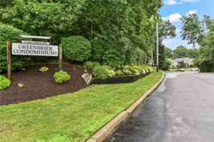 351 New London Ave, Warwick, RI 02886 - Photo 31